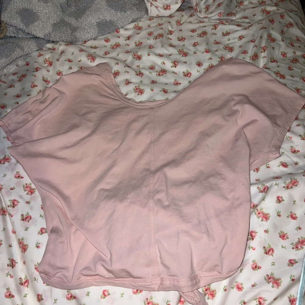 Lululemon Cropped Tee Open Back - image 2